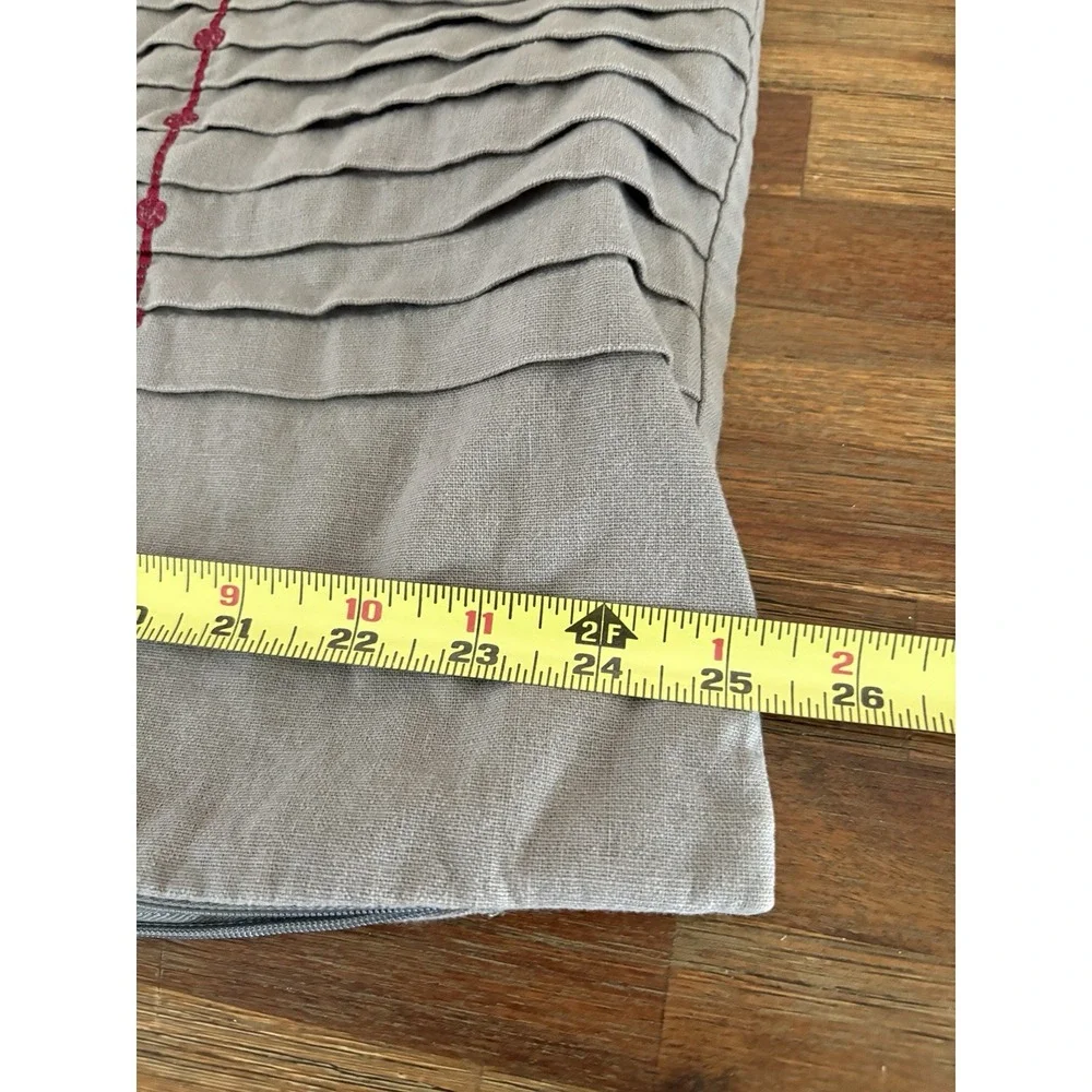 2 NATORI Cherry Blossom Square Pillow Shams Grey With Maroon Embroidery 25
